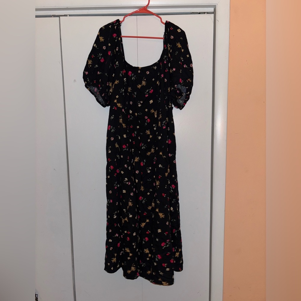 Black floral plus size maxi dress